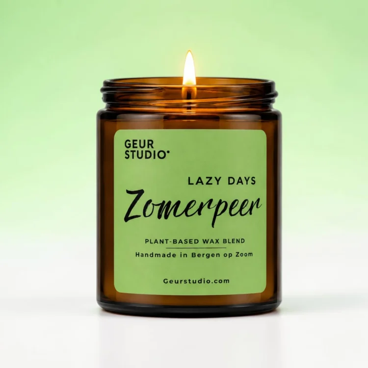 Geurkaars Zomerpeer 150g geur studio (1) Geurkaars Zomerpeer 150g geur studio (1)
